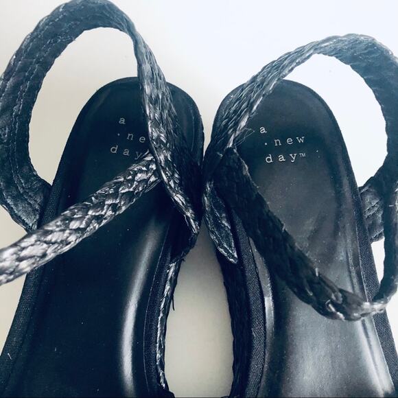NEW A New Day 'Luisa' Women's 11 Woven Straw Wedge Sandal Black - Picture 7 of 7